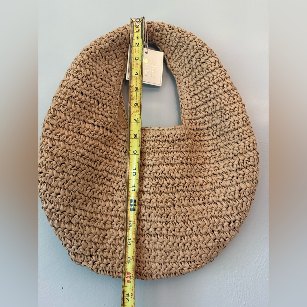 Woven Straw Handbag - Picture 3 of 3